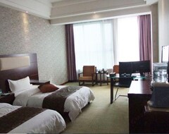 Golden World International Hotel (Dulan, China)
