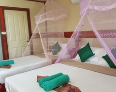 Khách sạn The Royal Bamboo Lodges - SHA Certified (Khao Sok, Thái Lan)