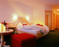 Hotel Dominic (Soelden, Austria)