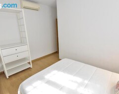 Tüm Ev/Apart Daire New! Retro Apartment In Central Neighbourhood (Seville, İspanya)