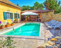 Toàn bộ căn nhà/căn hộ Villa with pool just a few km from Selinunte sea (Partanna, Ý)