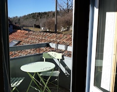 Otel Bed And Breakfast 9 Km From Saint-claude In The Jura Mountains (Saint-Claude, Fransa)