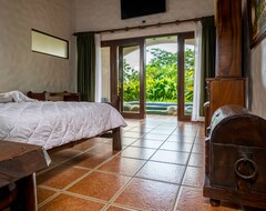 Hotel Magic Mountain Views Villa (Atenas, Kostarika)
