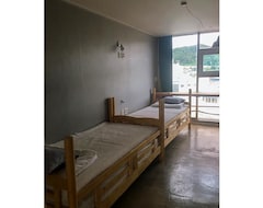 Hotel Life Guest House (Goseong, Sydkorea)