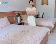 Khách sạn Phuong Dong Hotel (Sầm Sơn, Việt Nam)