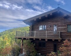 Entire House / Apartment Leland-log Home-stunning Views Of Lake Michigan-sleeps 11-air-hot Tub (Lake Leelanau, USA)