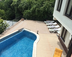 Tüm Ev/Apart Daire 5 Star Luxury Villa - Large Private Pool - Spacious Rooms - Panoramic Sea Views (Balchik, Bulgaristan)