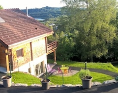 Hotel In Clairvaux-Les-Lacs: 35M2 Suite With Lake View ... Lakes And Waterfalls! (Clairvaux-les-Lacs, Frankrig)