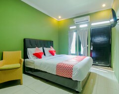 Hotelli OYO 1014 Bettah Coba 2 Sukabumi (Sukabumi, Indonesia)