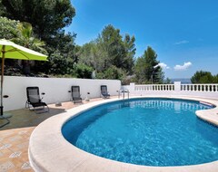 Toàn bộ căn nhà/căn hộ Holiday Home Chalet Tossal Gros With Sea View, Wi-fi And Air Conditioning (Gandia, Tây Ban Nha)