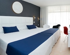 Hotel Evenia Olympic Garden (Lloret de mar, Spain)
