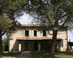 Casa/apartamento entero Espléndida villa privada para 12 personas con piscina y olivos (Gualdo Cattaneo, Italia)