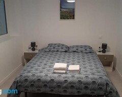 Cijela kuća/apartman Gite 2km De La Plage, Gr34 A Pied, 3sdb Et 5chambres (Saint-Cast-le-Guildo, Francuska)