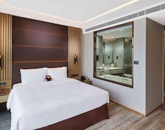 Hotelli One-eight-one Hotel & Serviced Residences (Hong Kong, Hong Kong)