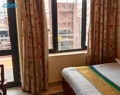 Khách sạn HOTEL MERCURY 50 STEP FROM DARBAR SAHIB (Amritsar, Ấn Độ)