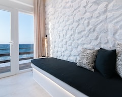 Hotel Portara Seaside Luxury Suites (Naxos - Chora, Grækenland)
