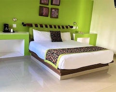 Khách sạn Seven Crown Express & Suites (Cabo San Lucas, Mexico)