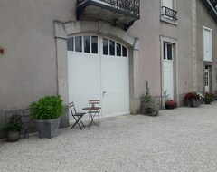 Toàn bộ căn nhà/căn hộ Garden-view Holiday Home In Bligny-sur-ouche With Terrace (Bligny-sur-Ouche, Pháp)