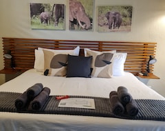 Hotel Ujabule 8 Sleeper Bush Lodge (Hoedspruit, Sydafrika)