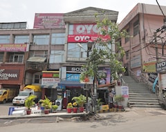 Khách sạn OYO 29807 Hotel The City Heart (Jammu, Ấn Độ)