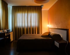 Khách sạn Hotel Select (Atessa, Ý)