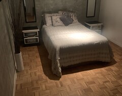 Toàn bộ căn nhà/căn hộ Cozy 2 Bed Appartement Short Term Or Rent Room Per Night 20 Min From Ottawa (Casselman, Canada)