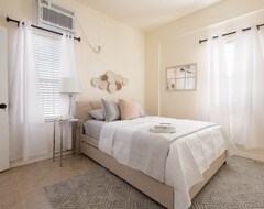 Casa/apartamento entero Back House Oasis: Quiet & Roomy Sleeps 4 (Amarillo, EE. UU.)