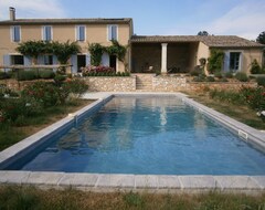 Toàn bộ căn nhà/căn hộ Between Avignon And Uzès, 7 Bedrooms, Private Pool, Close To The River. (Saint-Michel-d'Euzet, Pháp)