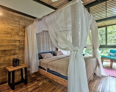 Hotel La Shamana - Ecological Concept In Jungle (Cahuita, Costa Rica)