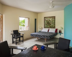 Khách sạn Hix Island House (Vieques, Puerto Rico)
