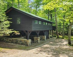 Cijela kuća/apartman Tree Fort - Honeymoon Cottage On Lake Michigan (Cross Village, Sjedinjene Američke Države)