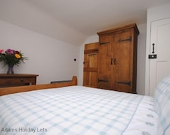 Cijela kuća/apartman Springwell , West Wittering - A Cottage That Sleeps 4 Guests In 2 Bedrooms (West Wittering, Ujedinjeno Kraljevstvo)