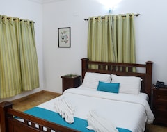 Khách sạn Nirvana White Square (Calangute, Ấn Độ)