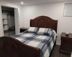 Cijela kuća/apartman Cozy & Quiet Apartment Near Montreal/south Shore (Longueuil, Kanada)