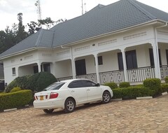 Trust White Hotel (Bushenyi, Uganda)
