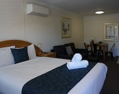 Motelli Waves Motel and Apartments (Warrnambool, Australia)