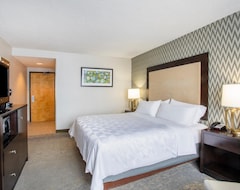 Khách sạn Holiday Inn & Suites Parsippany Fairfield, An Ihg Hotel (Parsippany, Hoa Kỳ)