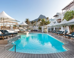 Khách sạn The Bay (Camps Bay, Nam Phi)