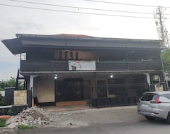 Khách sạn Oyo 93623 Assalam Homestay Syariah (Surabaya, Indonesia)