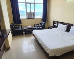 Khách sạn OYO 29315 Kiwi Hotel & Spa (Pauri, Ấn Độ)