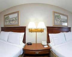 Holiday Inn Express And Suites Pittsburgh West Mifflin, An Ihg Hotel (West Mifflin, ABD)