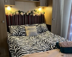 Toàn bộ căn nhà/căn hộ 2 Bedroom Modern Caravan - You Will Fine Everything To Fell At Home (Harwich, Vương quốc Anh)
