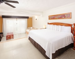 Hotelli El Dorado Seaside Suites (Puerto Aventuras, Meksiko)
