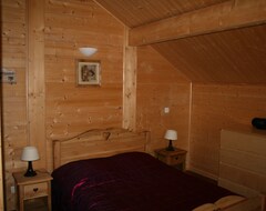 Koko talo/asunto Warm Traditional Wooden Chalet Briançon Serrechevalier 1200m (Briançon, Ranska)
