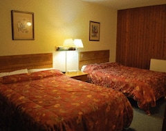 Hotel Capri Motel (Winnipeg, Canada)