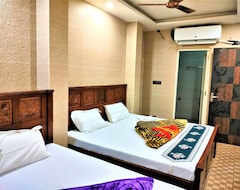 Hotel Oyo Flagship Surya Inn (Delhi, India)