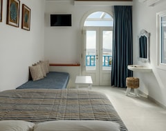 Hotel Vallas Apartments & Villas (Firostefani, Grecia)