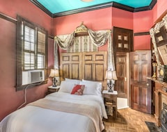 Hotel Royal Barracks Guest House (New Orleans, USA)