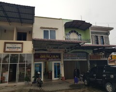 Hotel Oyo 93264 Penginapan Syariah Berlian (Bener Meriah, Indonesia)