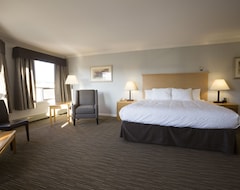 Khách sạn Tower Inn & Suites (Quesnel, Canada)